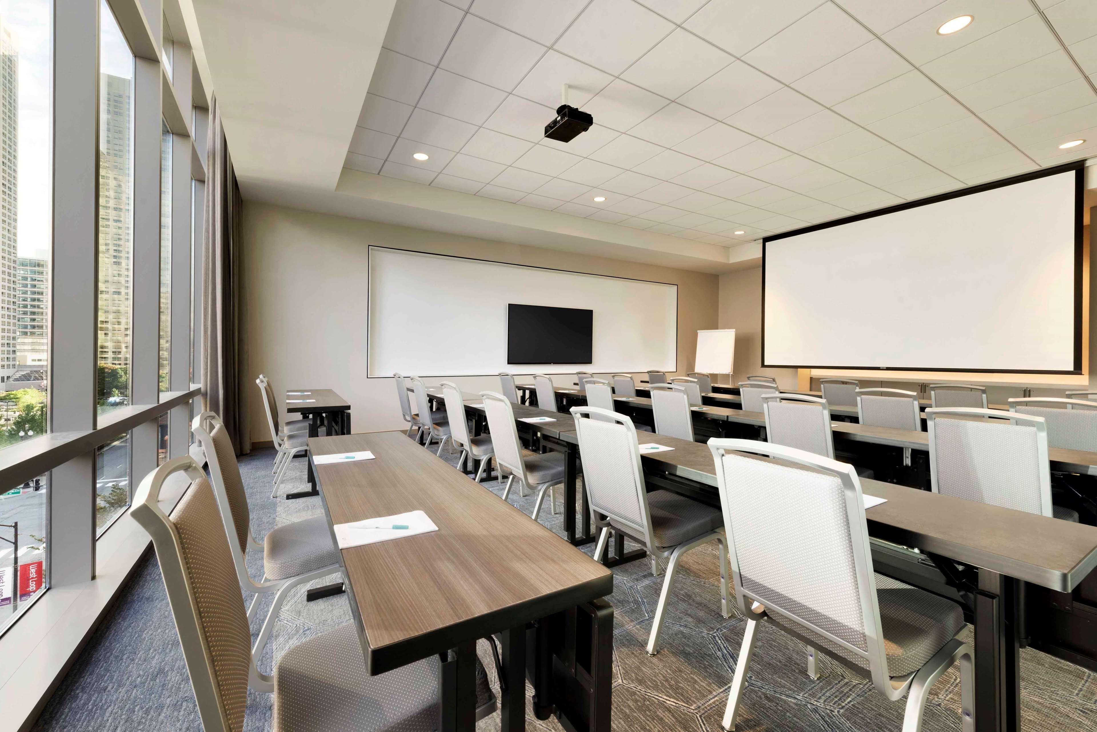 Homewood Suites By Hilton Chicago West Loop Fulton Mkt Area Ngoại thất bức ảnh